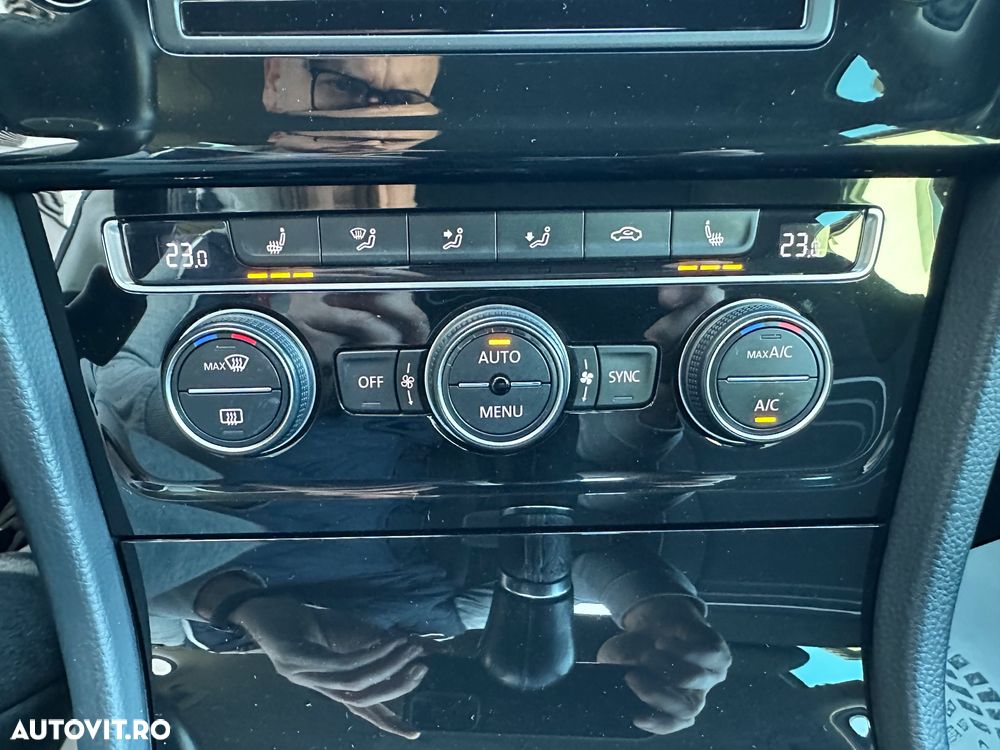 Volkswagen Golf 1.4 TSI BlueMotion Technology Cup - 25