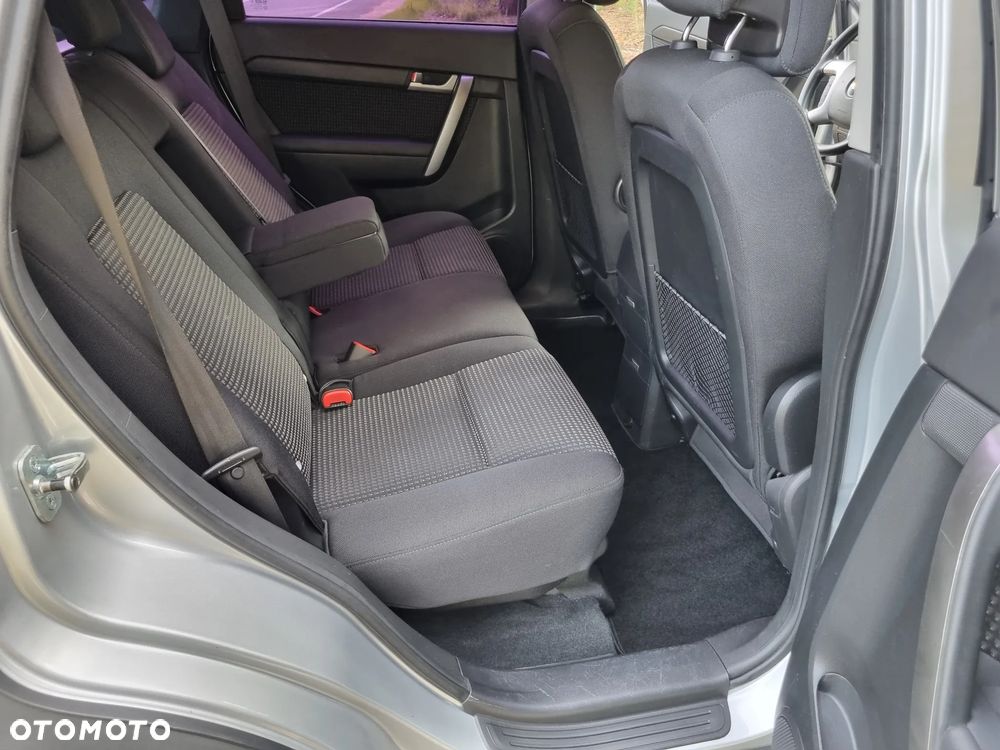 Chevrolet Captiva 2.4 2WD 5 Sitzer LS - 18
