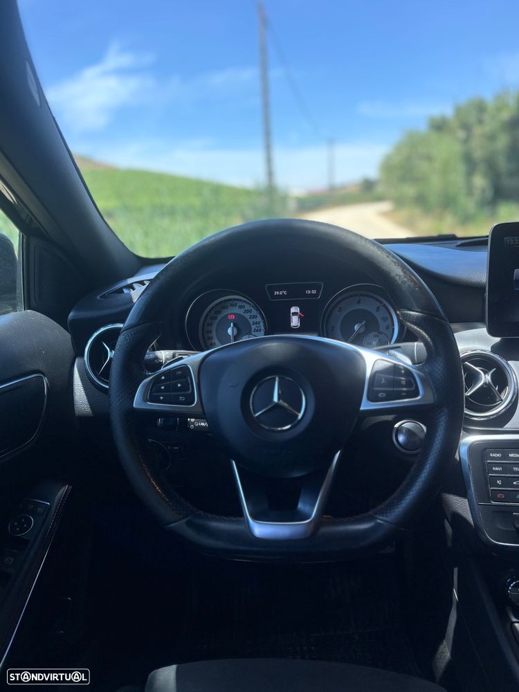 Mercedes-Benz GLA 220 d 4Matic 7G-DCT AMG Line - 16
