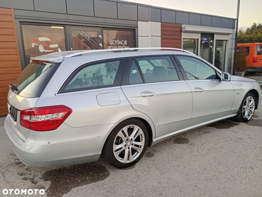 Mercedes-Benz Klasa E 200 CDI BlueEff - 5