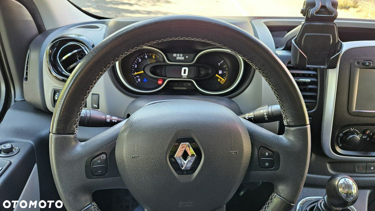 Renault Trafic - 21