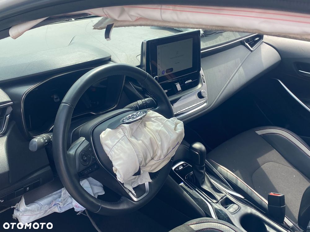 Toyota Corolla 1.8 Hybrid Club - 17