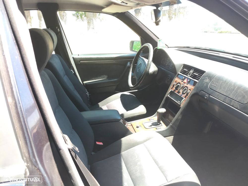 Mercedes-Benz C 250 - 13
