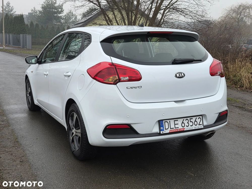 Kia Ceed 1.4 CVVT Attract - 6