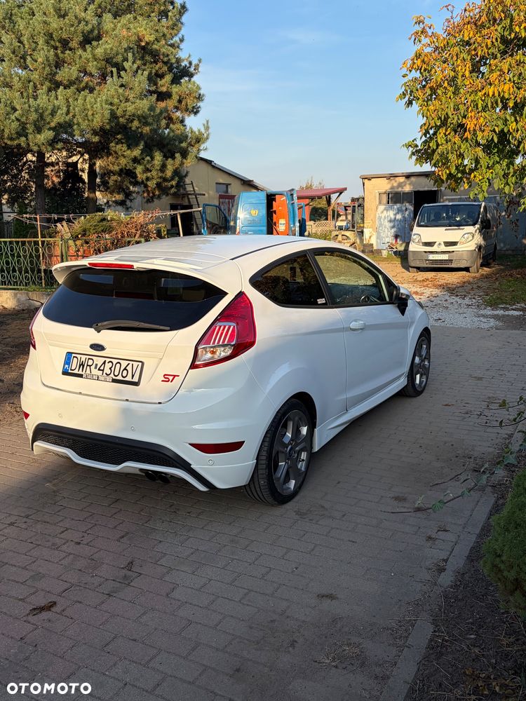 Ford Fiesta - 7