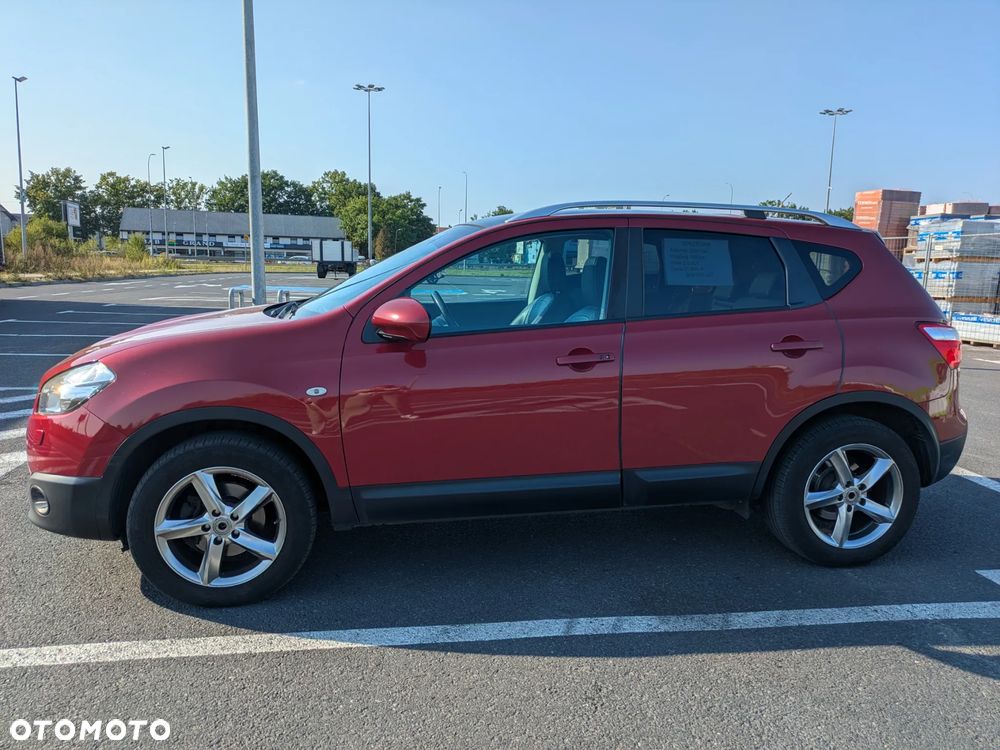 Nissan Qashqai 2.0 dCi 4x4 Tekna Premium - 2