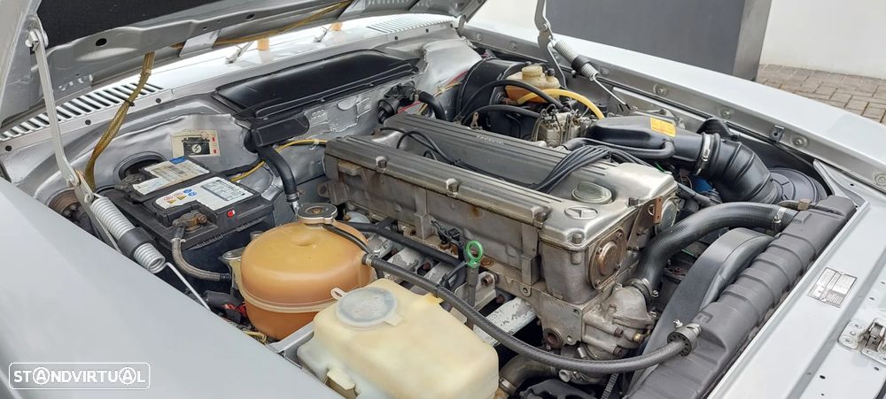Mercedes-Benz SL 280 - 21