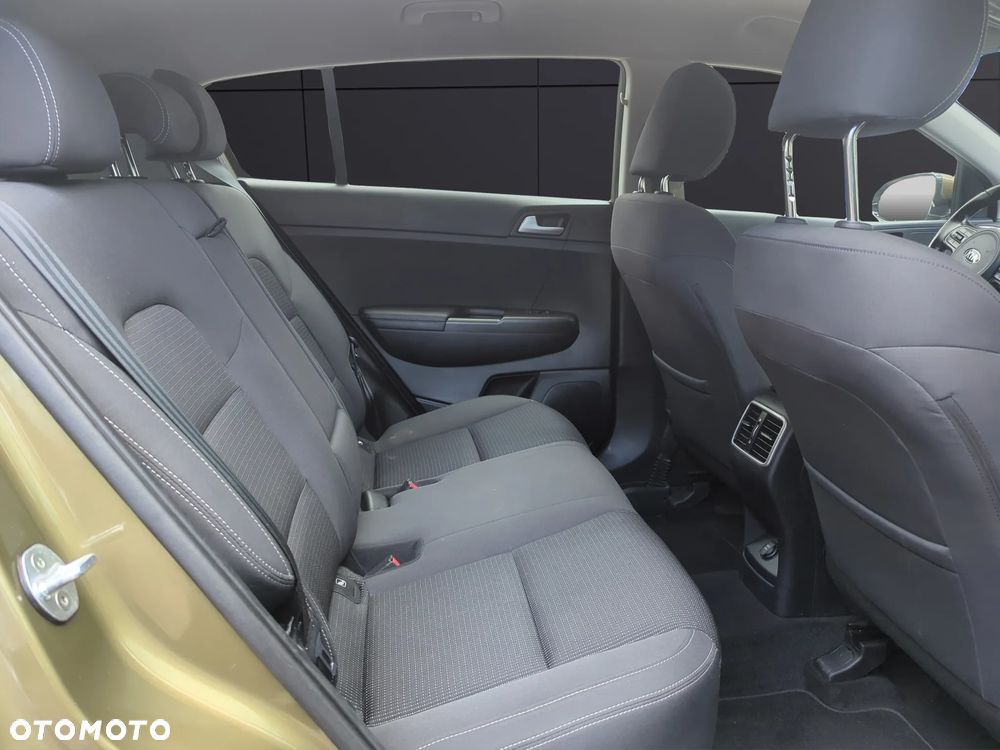 Kia Sportage 2.0 CRDI 4WD Automatik Dream-Team Edition - 18