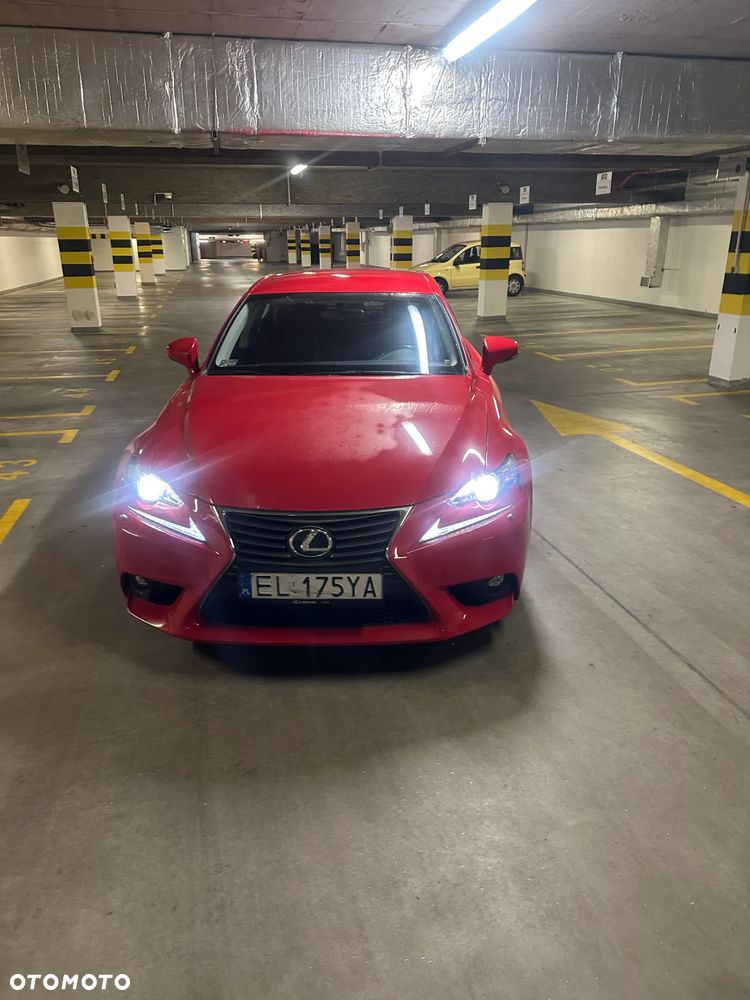 Lexus IS 200t Elite - 3