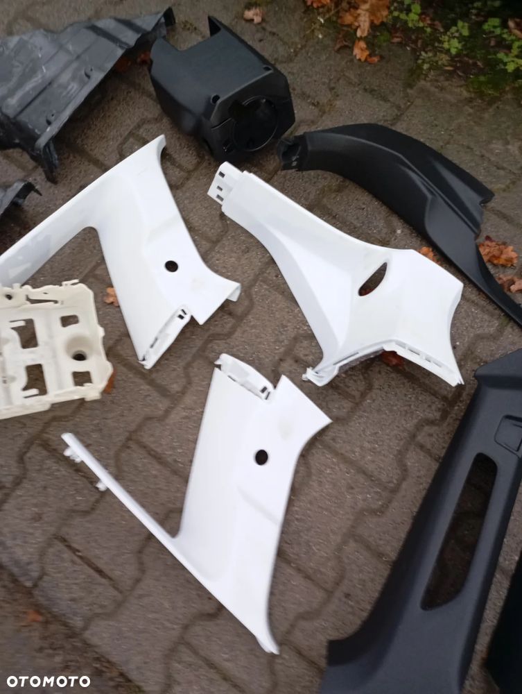 Plastiki Osłony Zaślepki Peugeot 5008 II - 11