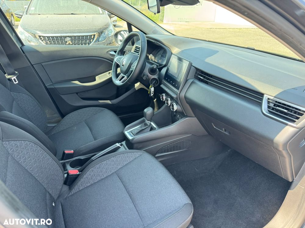 Renault Clio E-TECH 140 INTENS - 10