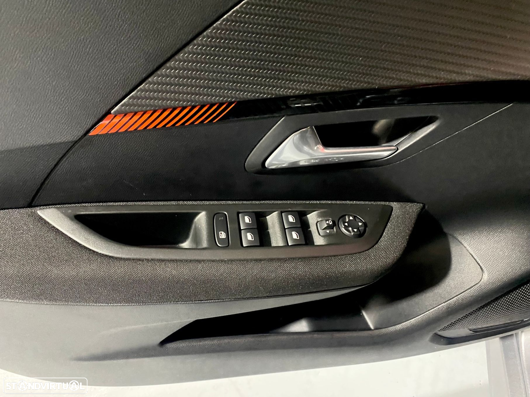 Peugeot 208 1.2 PureTech Active Pack - 36