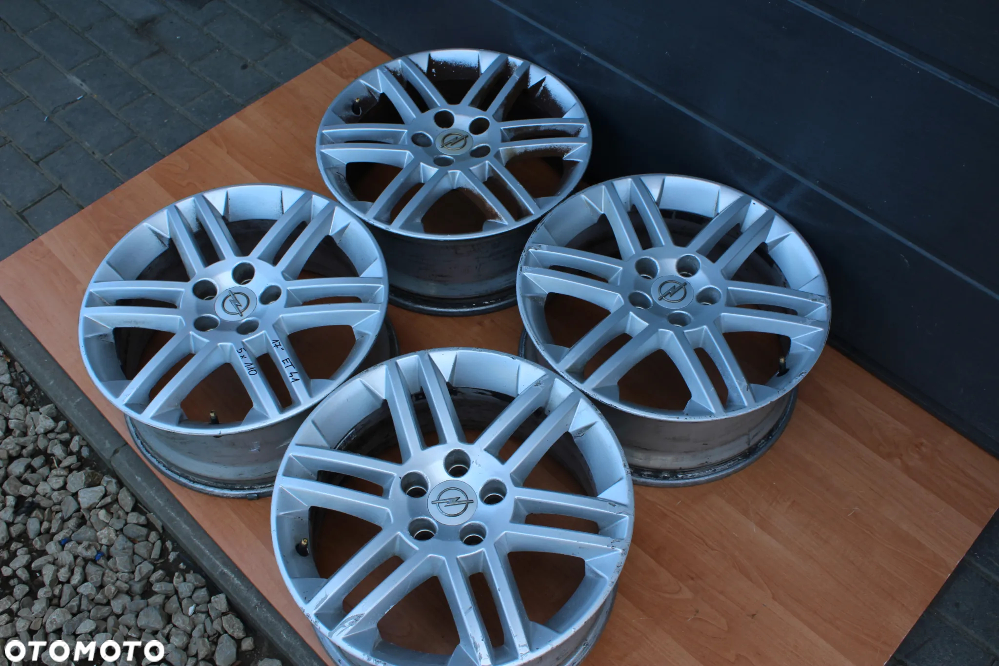 KOŁA FELGI ALUMINIOWE OPEL VECTRA ASTRA ZAFIRA SIGNUM MERIVA 17 cali 5x110 ET41 - 8