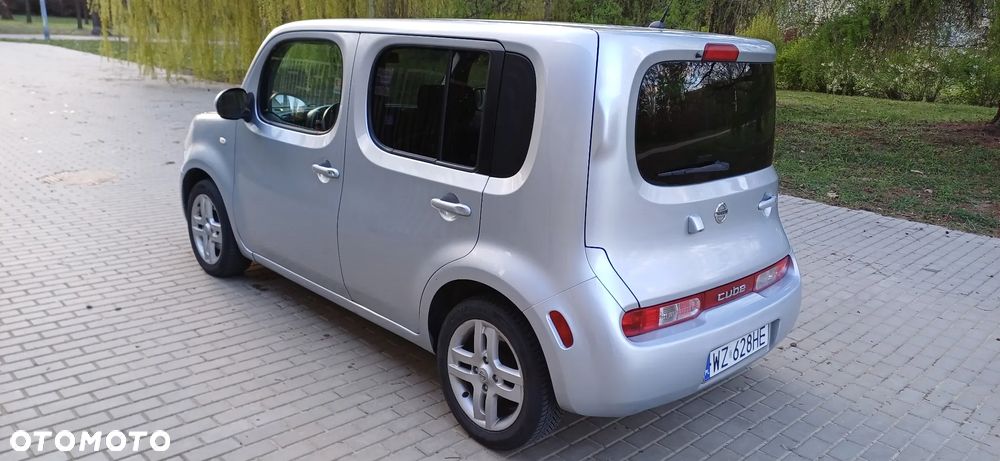 Nissan Cube - 4