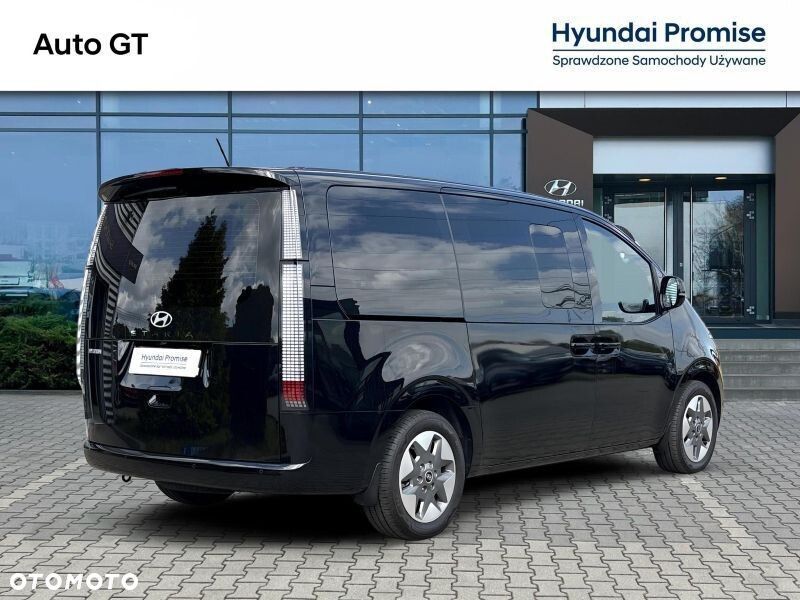 Hyundai Staria 1.6 T-GDI HEV Smart VIP - 3