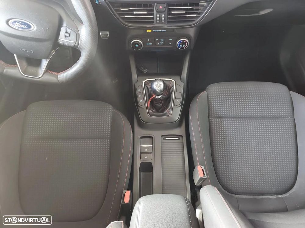 Ford Focus SW 1.0 EcoBoost MHEV ST-Line - 11