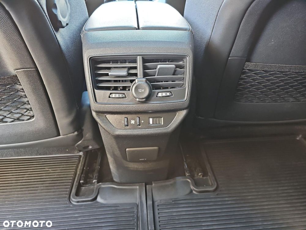 Peugeot 5008 - 36