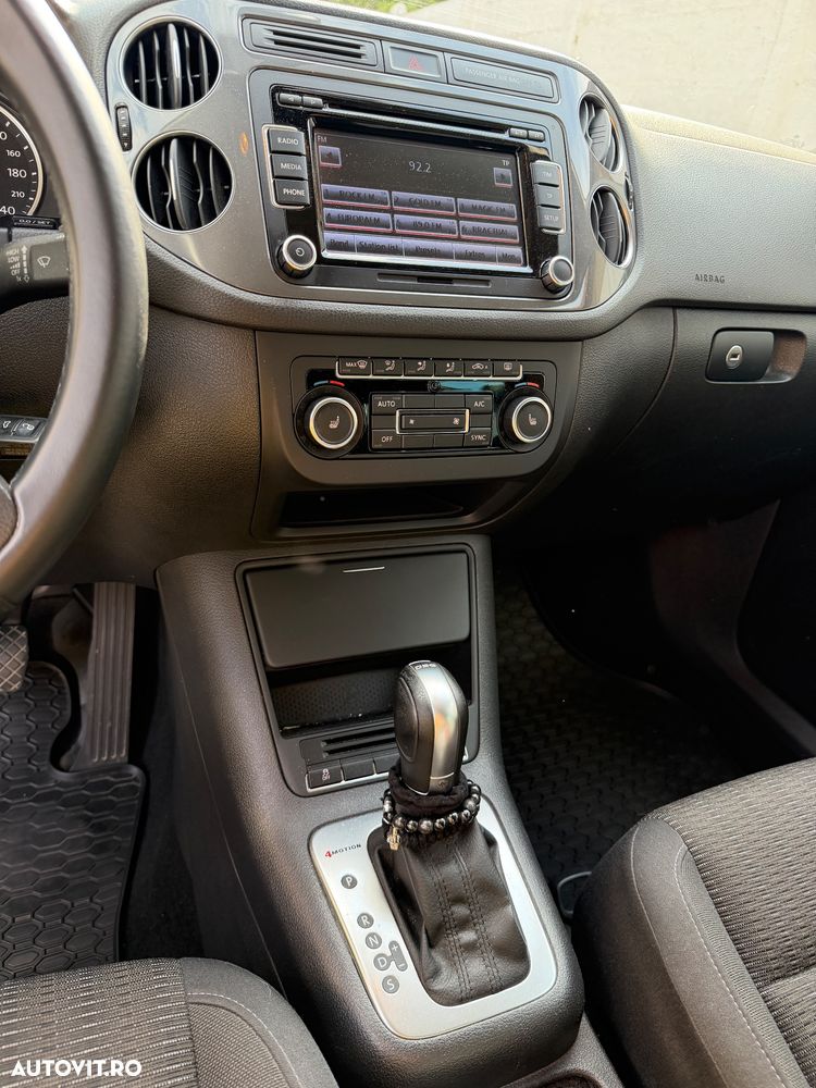 Volkswagen Tiguan 2.0 TDI 4Motion DSG Sport & Style - 10