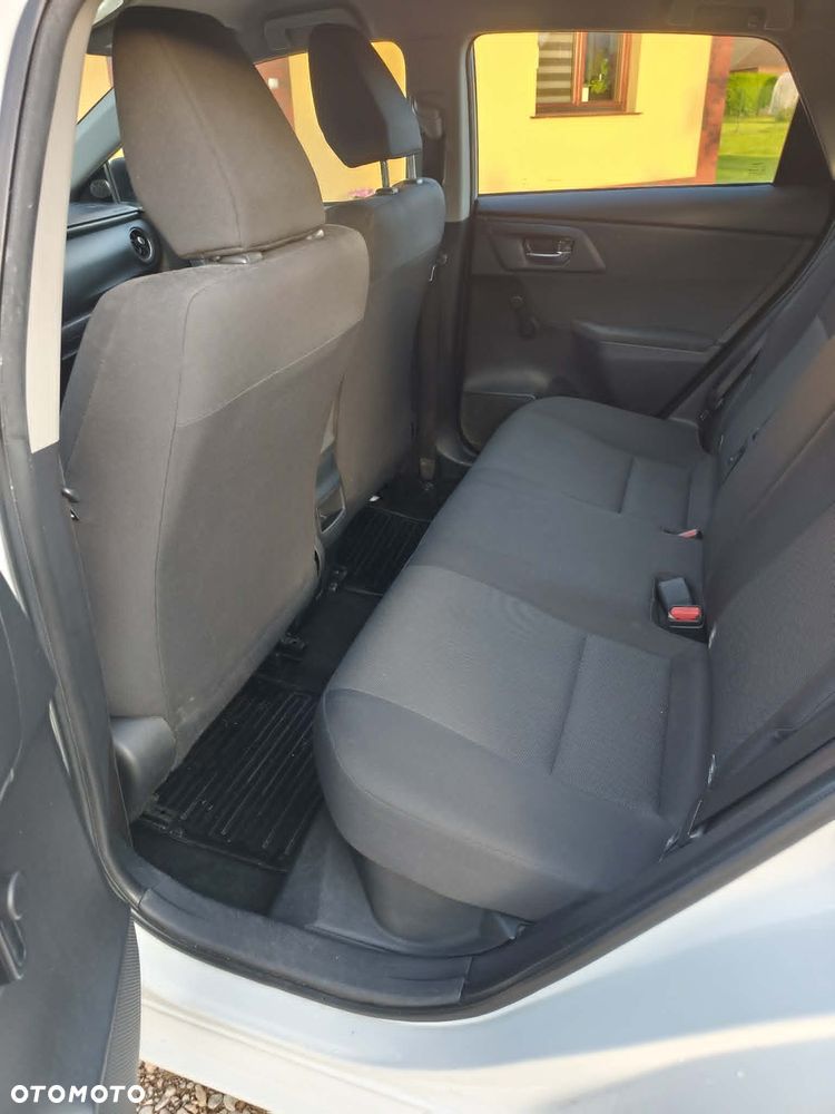Toyota Auris - 8