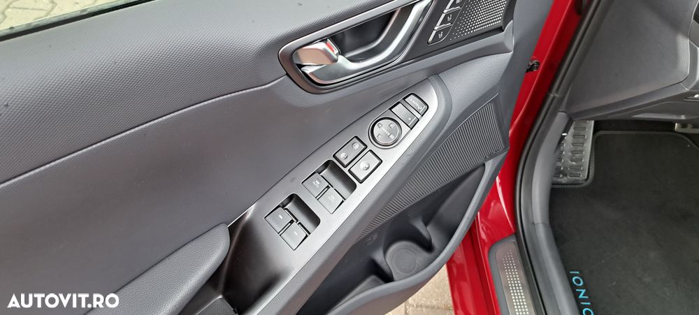 Hyundai IONIQ 141CP Exclusive - 17