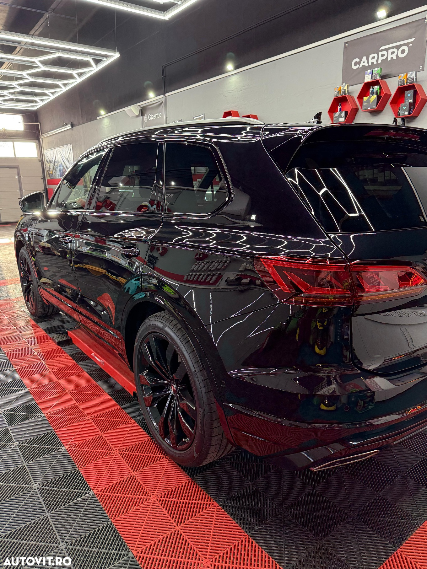 Volkswagen Touareg 3.0 V6 TDI 4Motion DPF Automatik R-Line - 5