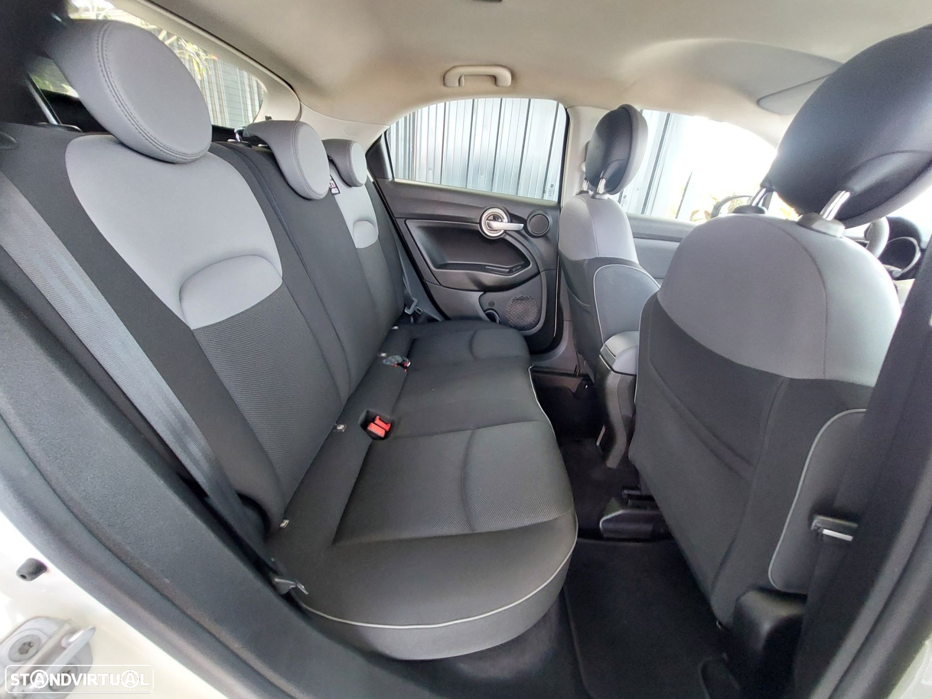 Fiat 500X 1.3 MJ Pop Star S&S - 11