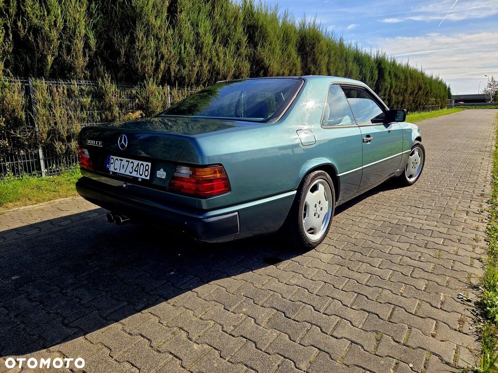 Mercedes-Benz W124 (1984-1993) - 18