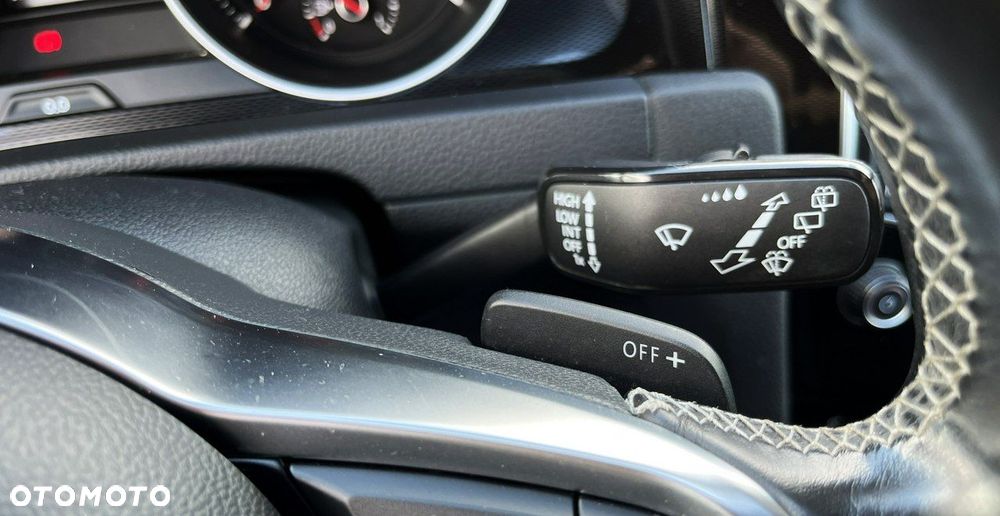 Volkswagen Golf VII 2.0 TDI BMT GTD DSG - 23