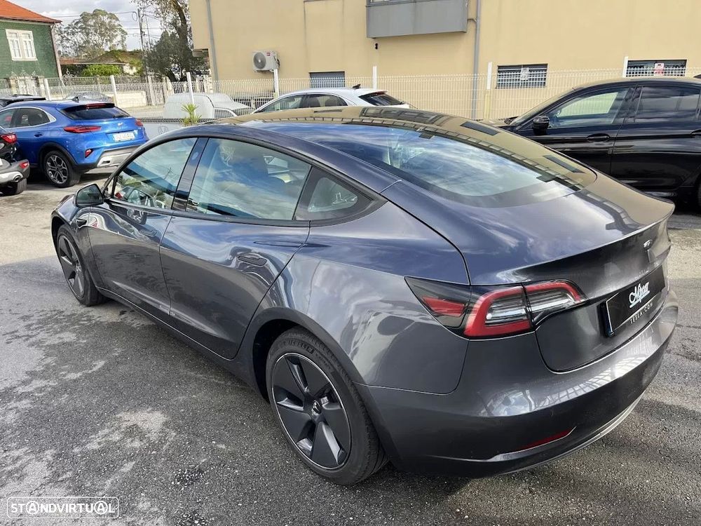 Tesla Model 3 Long Range Tração Traseira - 31