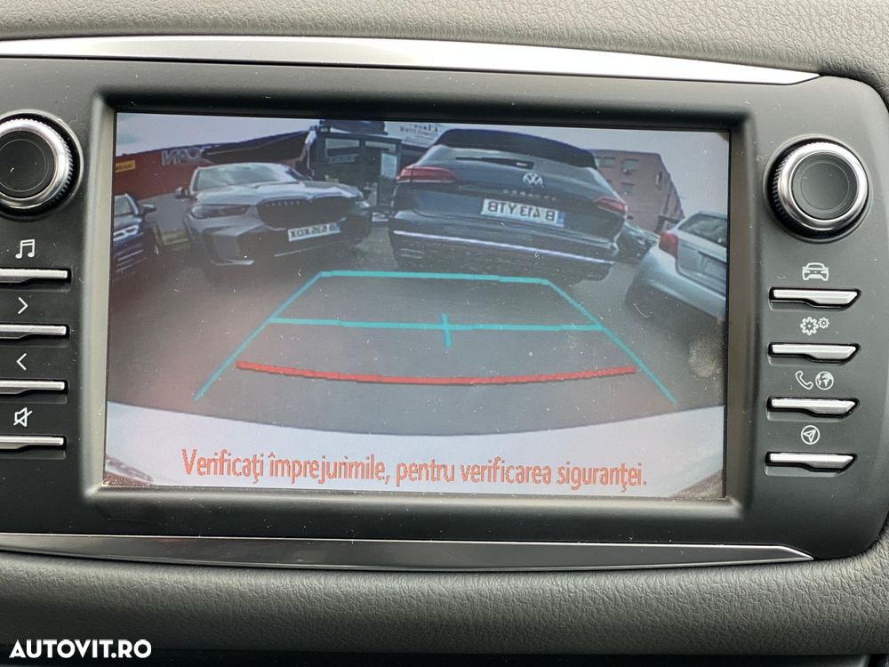 Toyota Yaris - 19