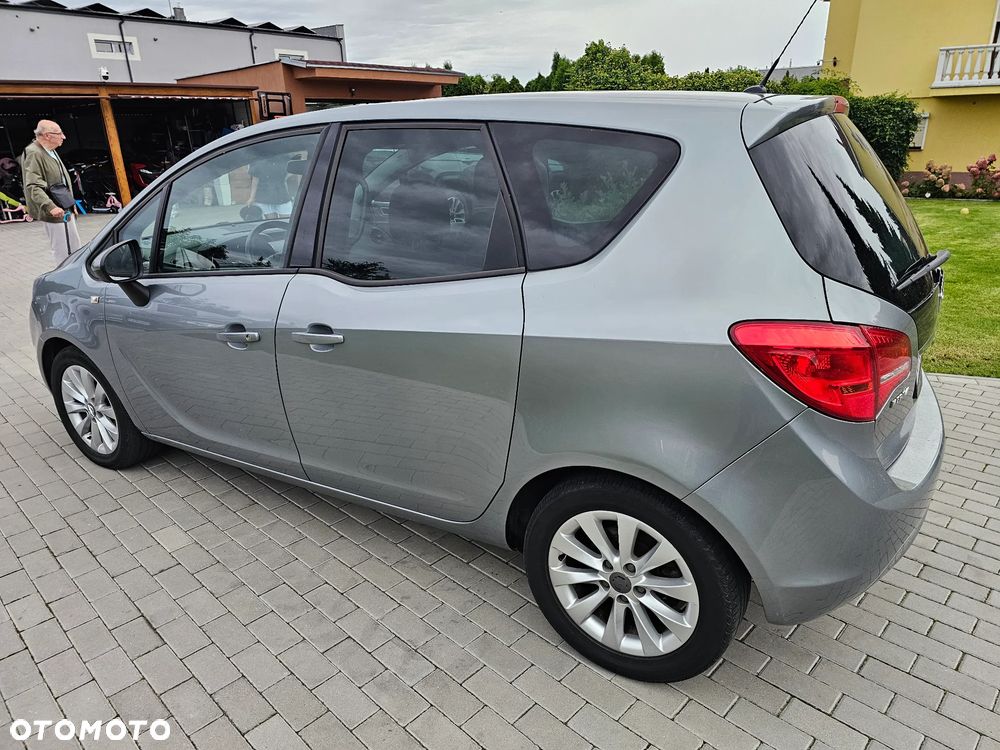 Opel Meriva 1.4 T Essentia - 12