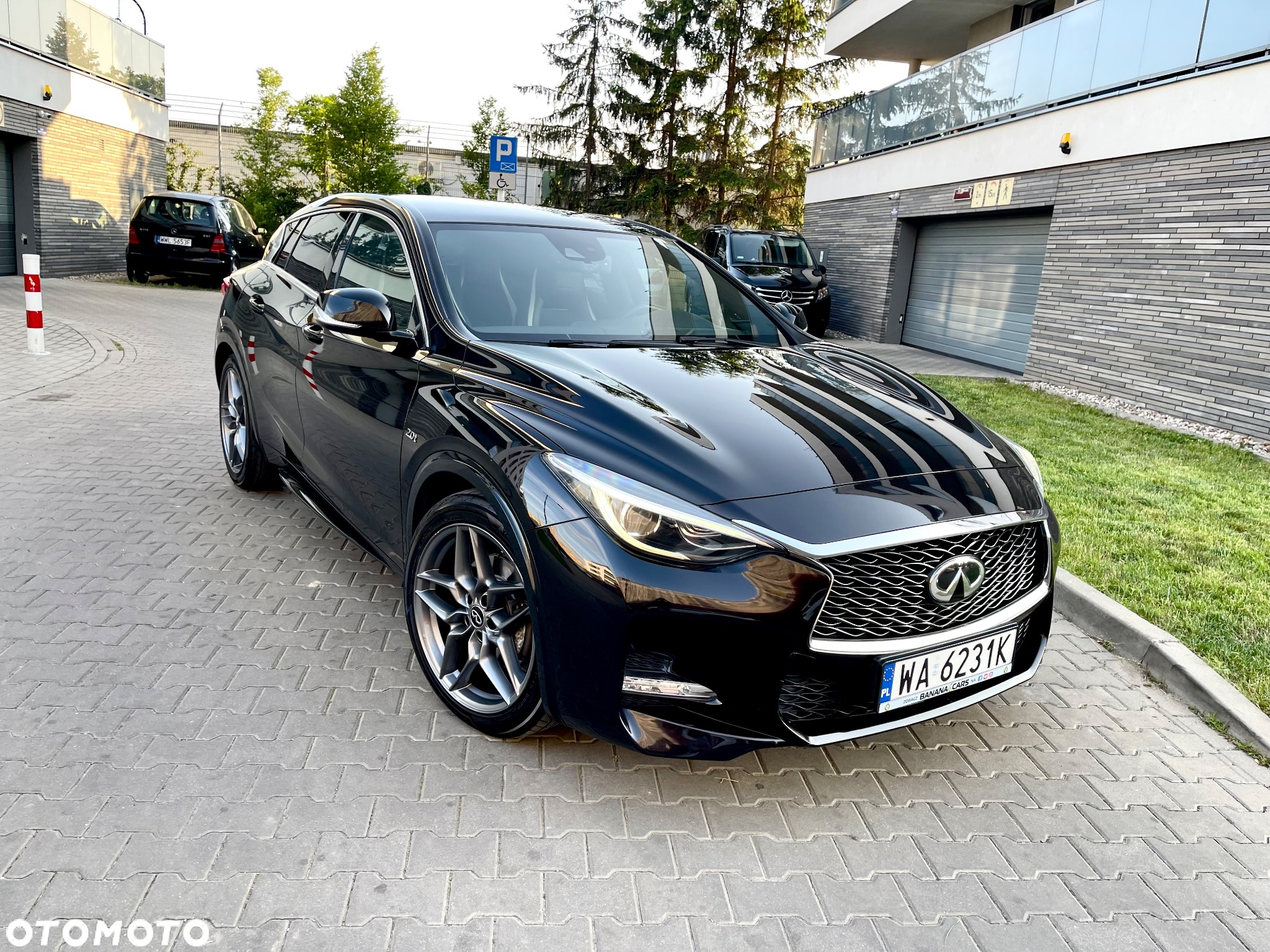 Infiniti Q30 2.0t Sport AWD 7DCT - 12