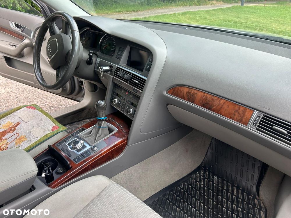 Audi A6 Limousine 2.4 - 19