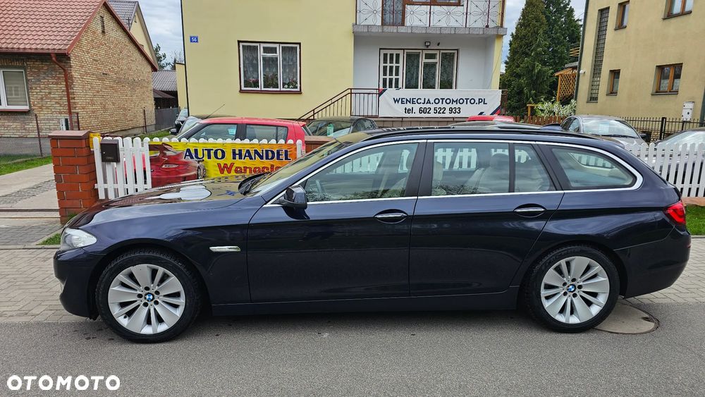 BMW Seria 5 525d xDrive - 8