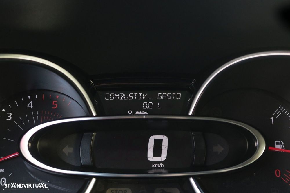 Renault Clio 1.5 dCi Limited - 38