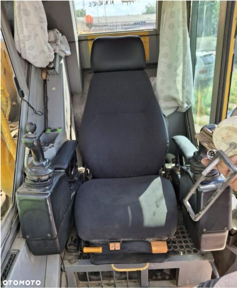 Liebherr Utm 625 4X4 - 16