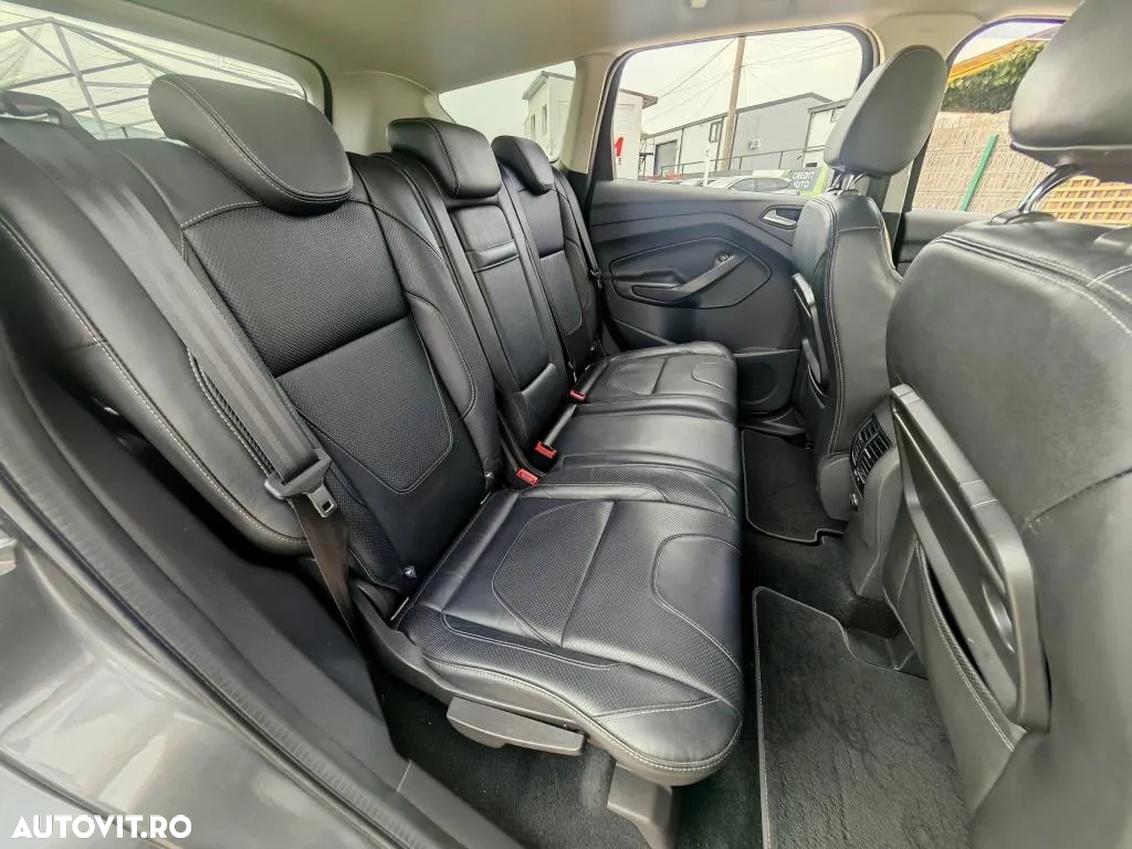 Ford Kuga 2.0 TDCi 4WD Powershift Titanium - 14