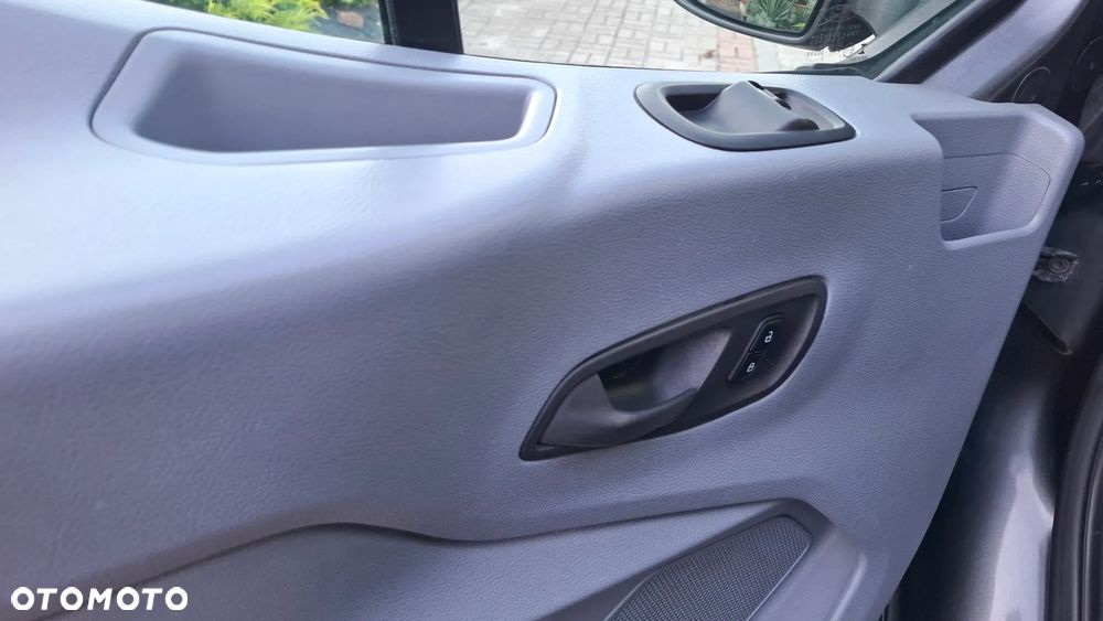 Ford Transit - 14