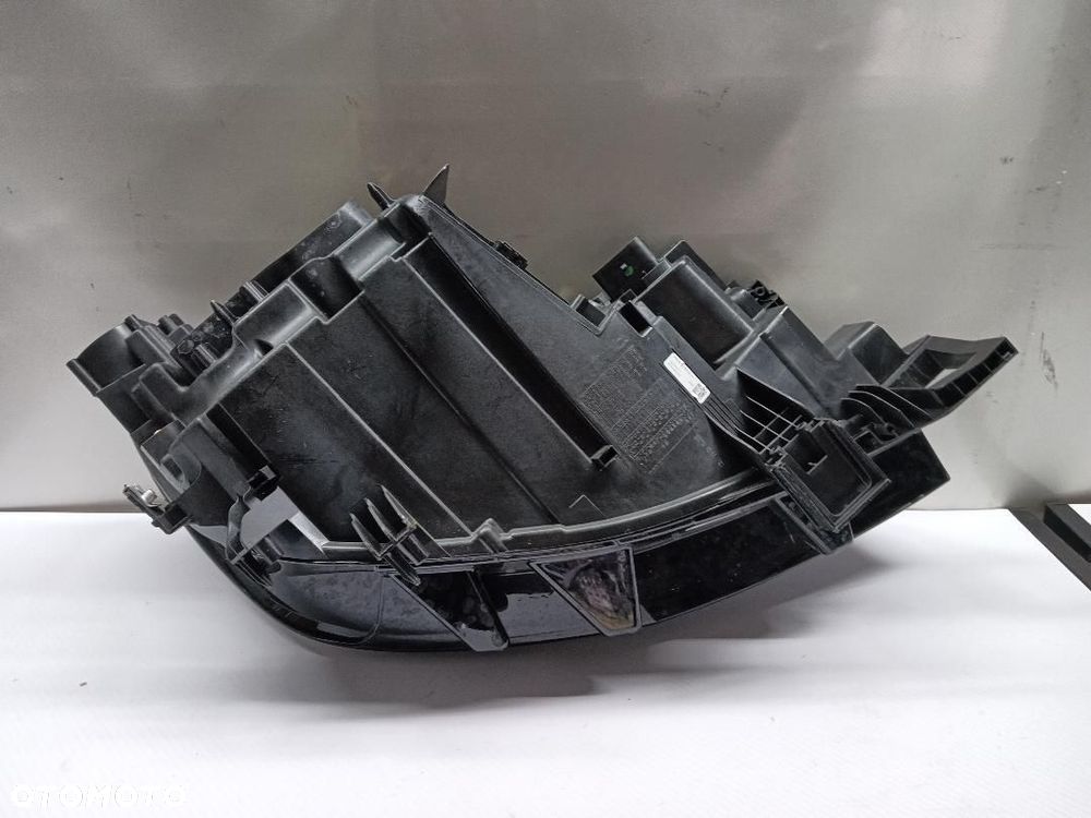 LAMPA PRZÓD PRZEDNIA LEWA VW ID4 11B941035H - 11