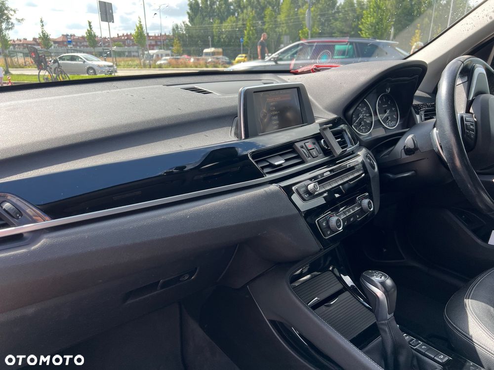 BMW X1 sDrive20d xLine - 6