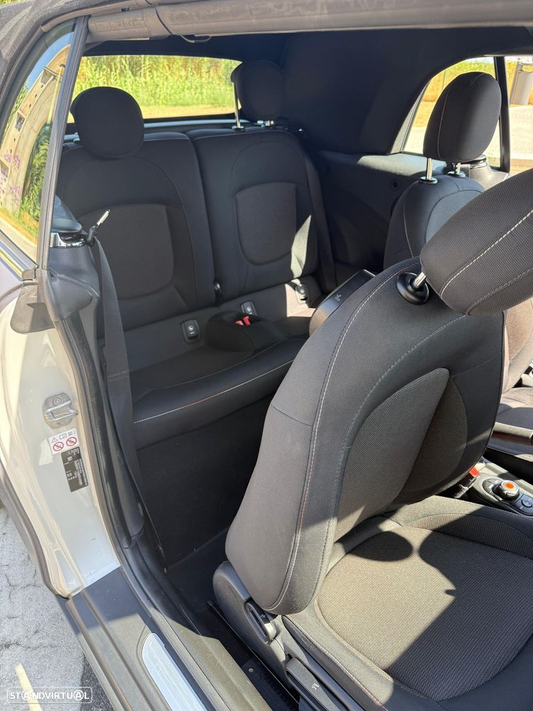 MINI Cabrio Cooper D - 23