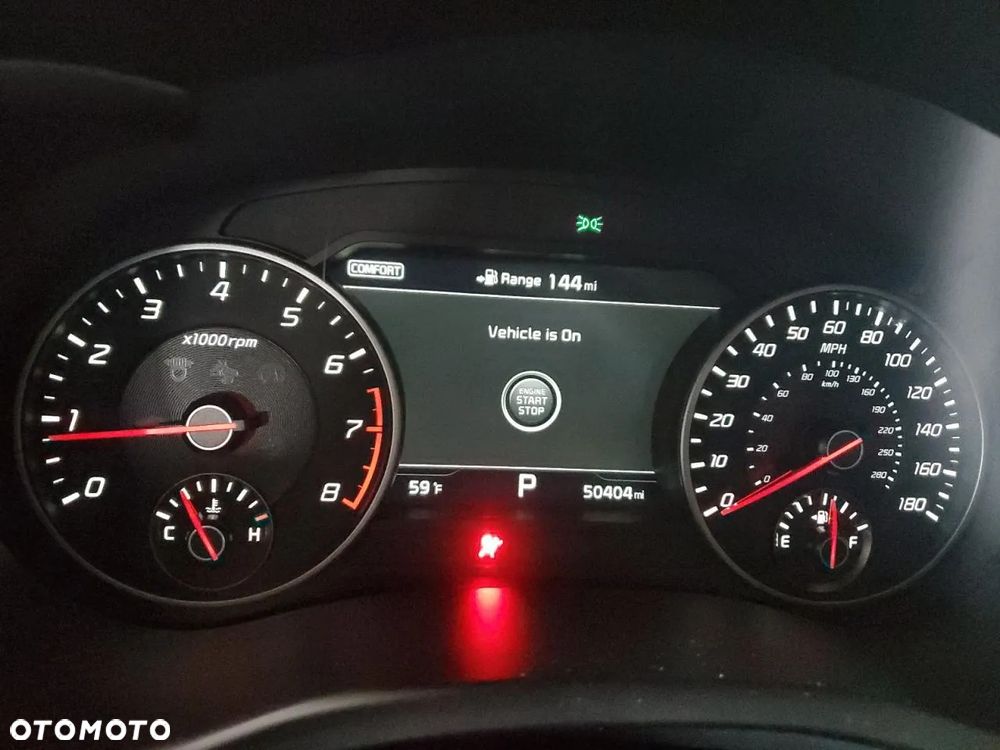 Kia Stinger - 9