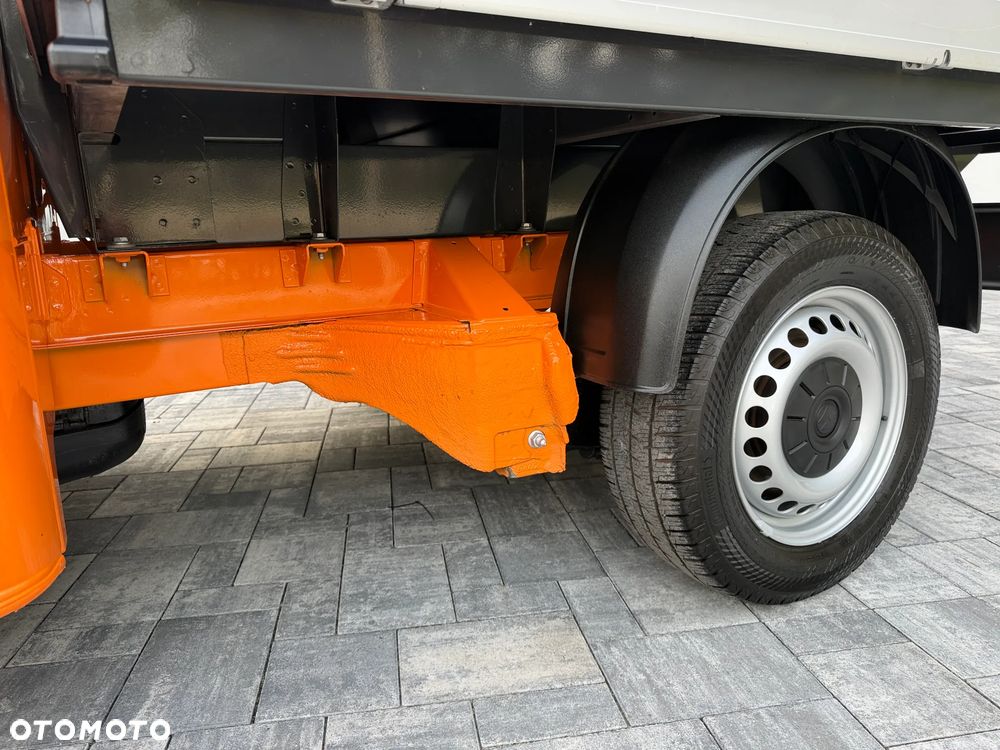 Volkswagen Transporter T6 Doka 6 osób / Oryginalny stan / Serwis tylko w Aso / Stan jak nowego / Fv23% - 14