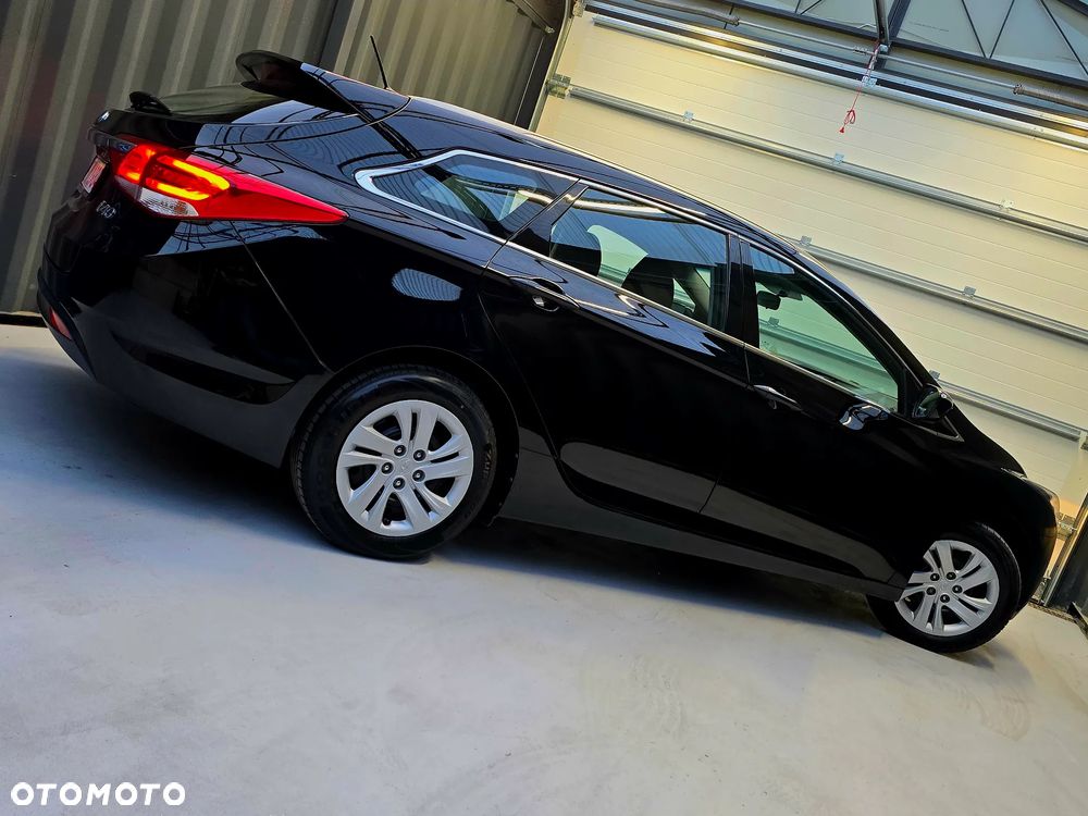 Hyundai i40 i40cw 1.6 Fifa World Cup Edition - 19