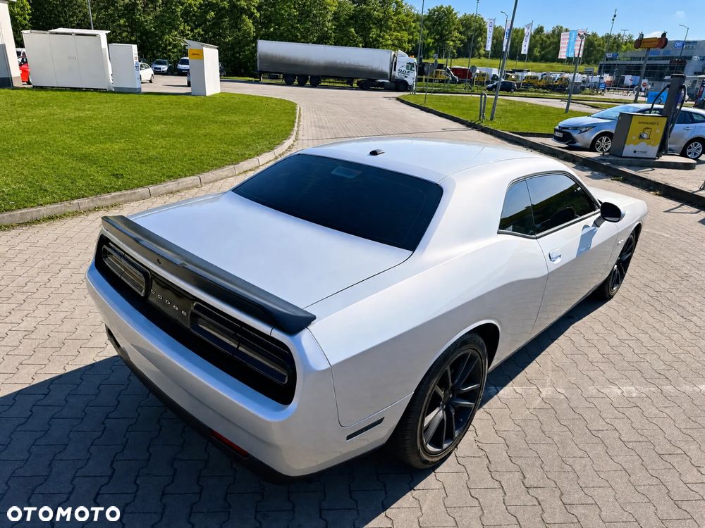 Dodge Challenger Automatik R/T Plus - 4