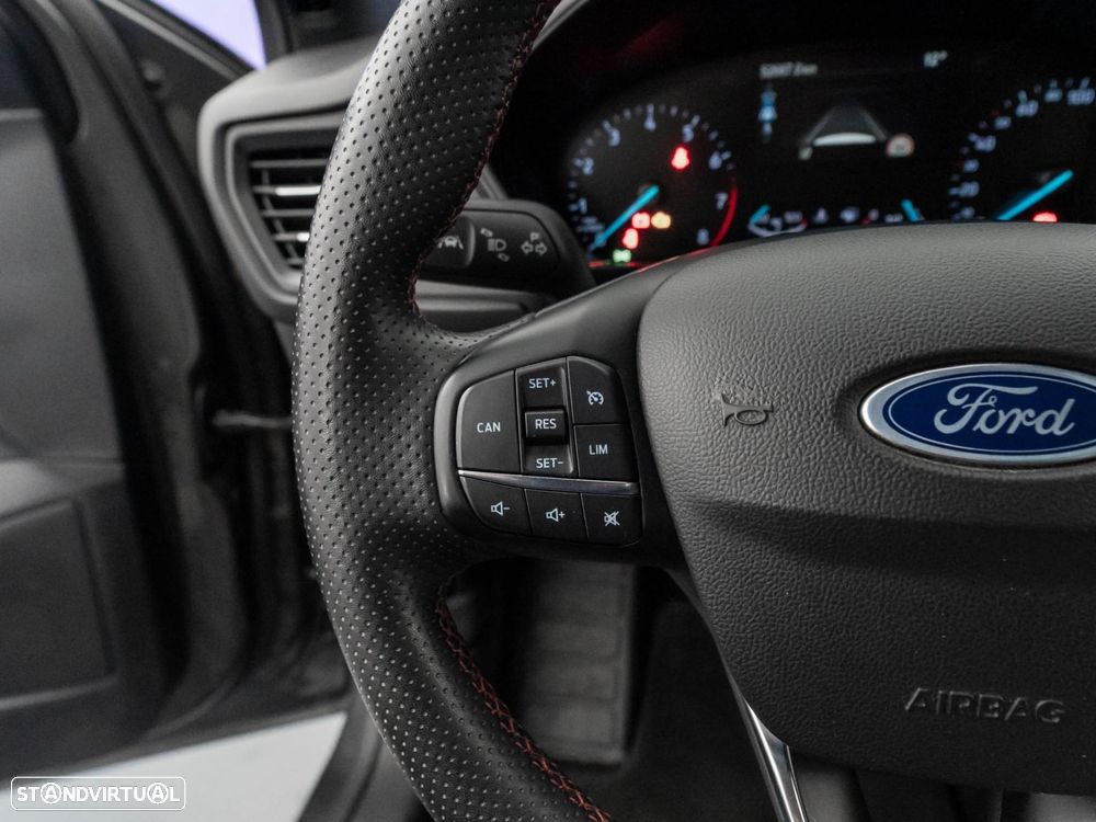 Ford Focus SW 1.0 EcoBoost MHEV ST-Line - 21