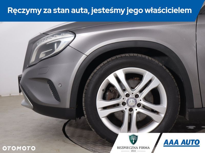 Mercedes-Benz GLA - 17