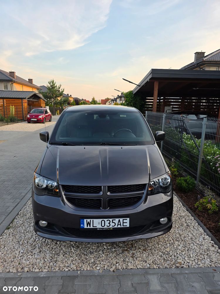 Dodge Grand Caravan 3.6 R/T - 6