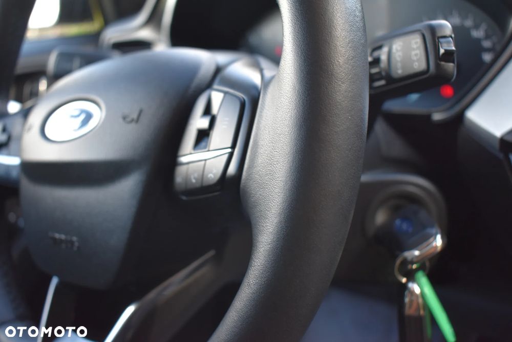 Ford Focus 1.0 EcoBoost Titanium X - 30