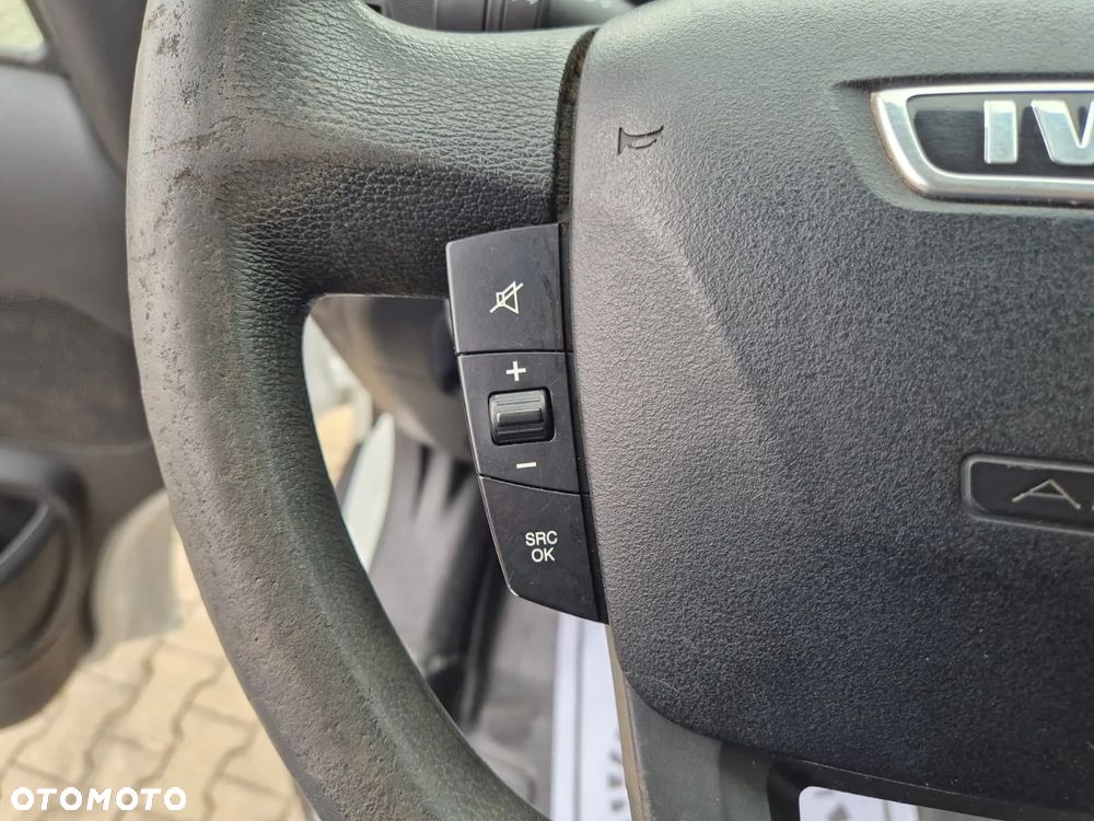 Iveco Daily 35S15 / SKRZYNIA / DOKA / 7 MIEJSC / WEBASTO / 1 WŁ / BEZWYPADKOWY / EURO 6 - 26